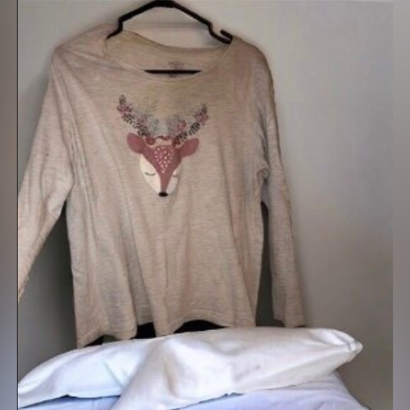 🌻-Reindeer Sleeper Tee- - Picture 1 of 2